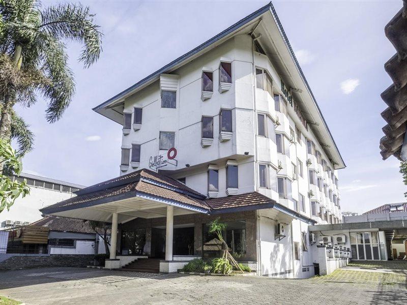 Collection O 25 Hotel Baltika Bandung Exterior photo