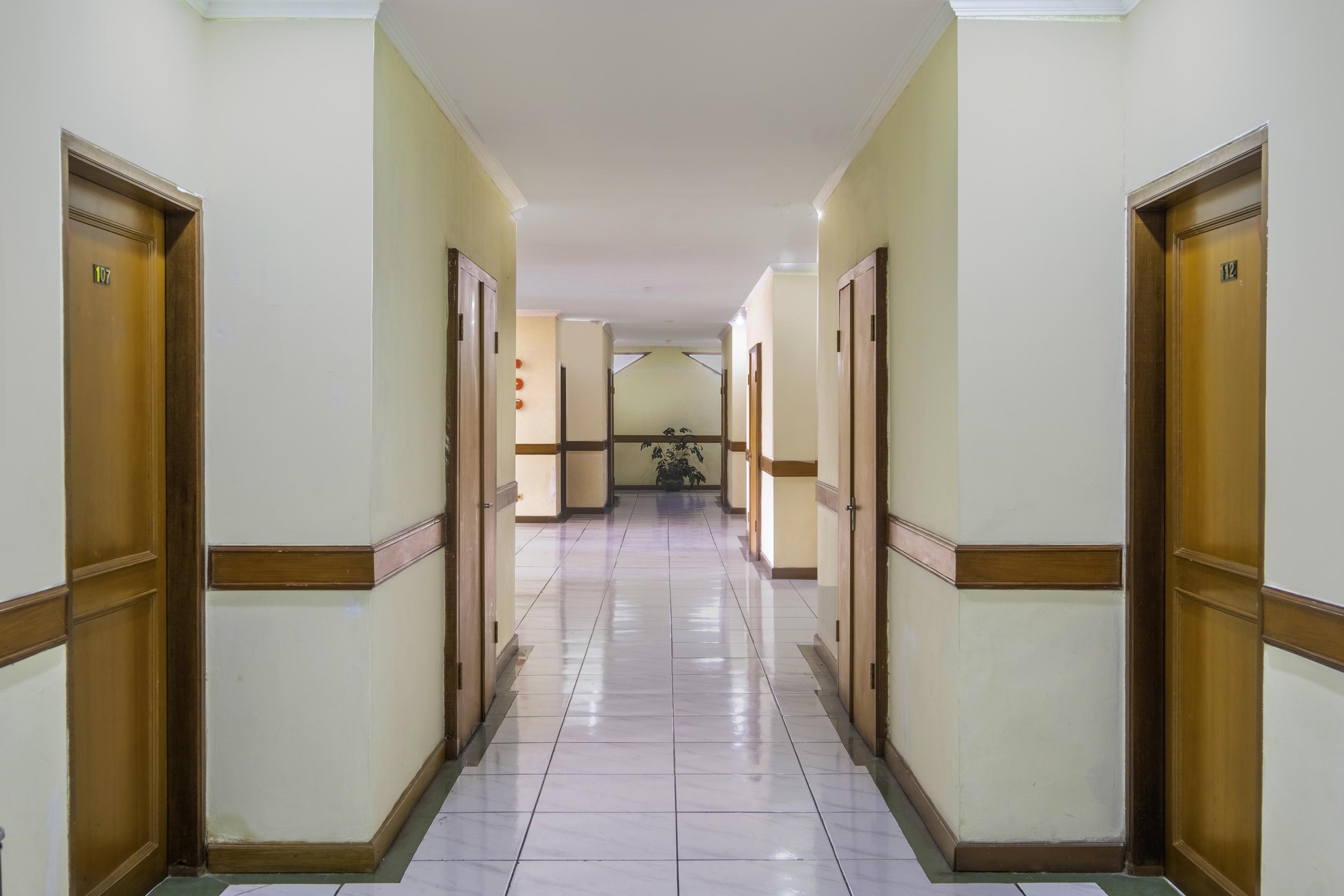 Collection O 25 Hotel Baltika Bandung Exterior photo